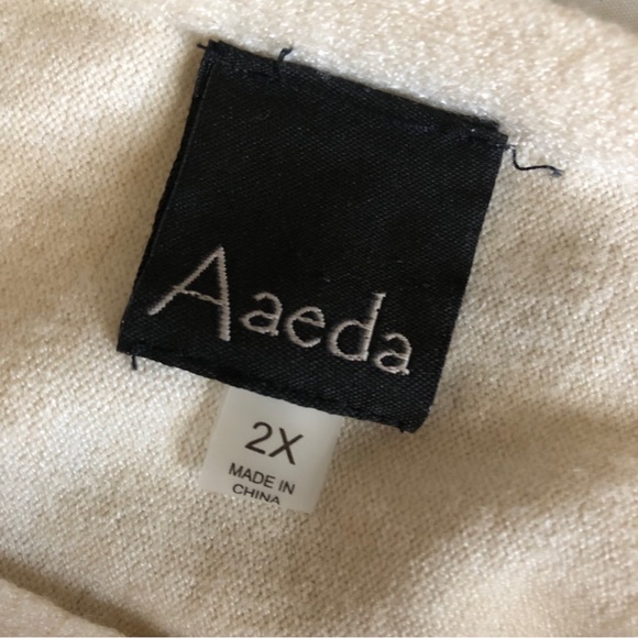 Aaeda Hearts Sweater | Sz 2X | Cream - Picture 2 of 4